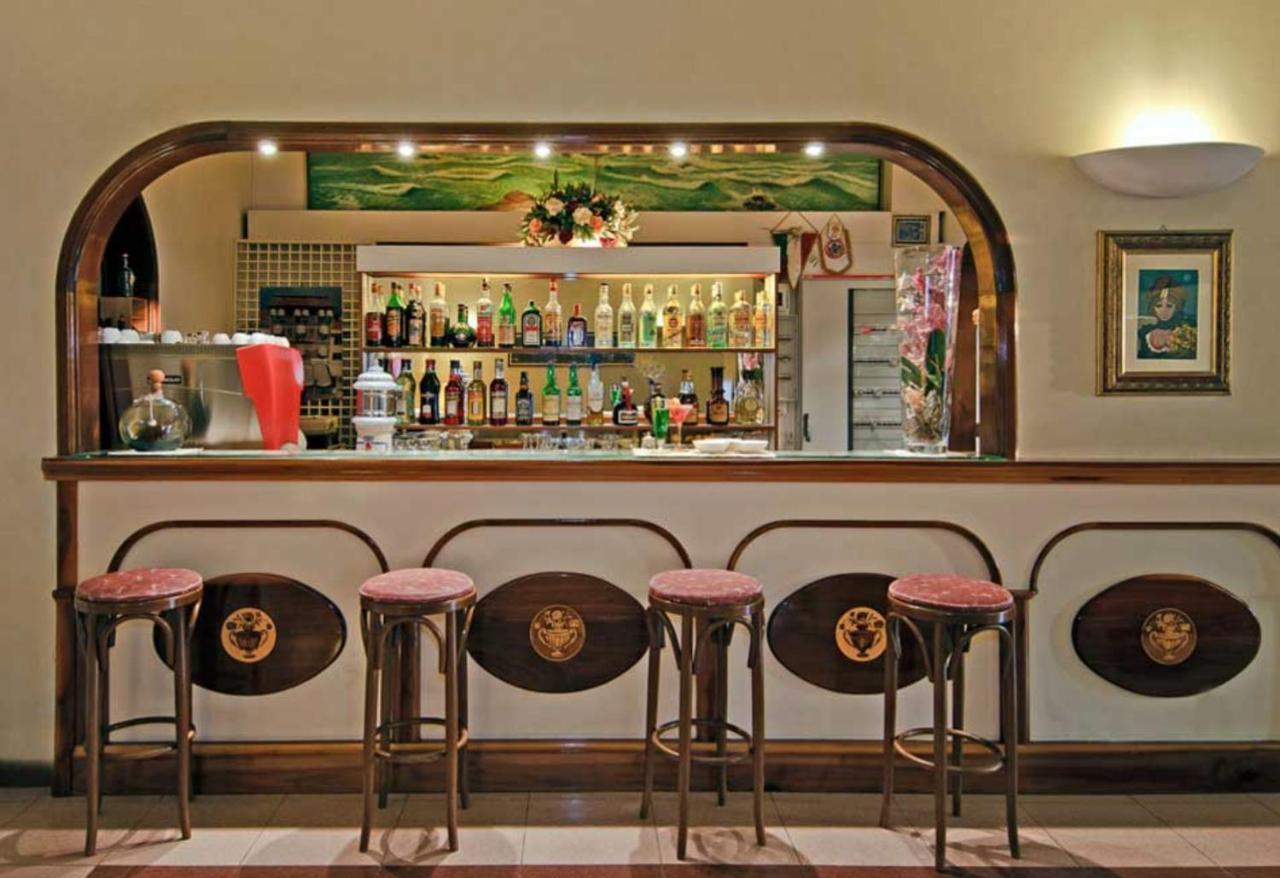 Hotel Alba Sul Mare Lido di Camaiore Exterior foto