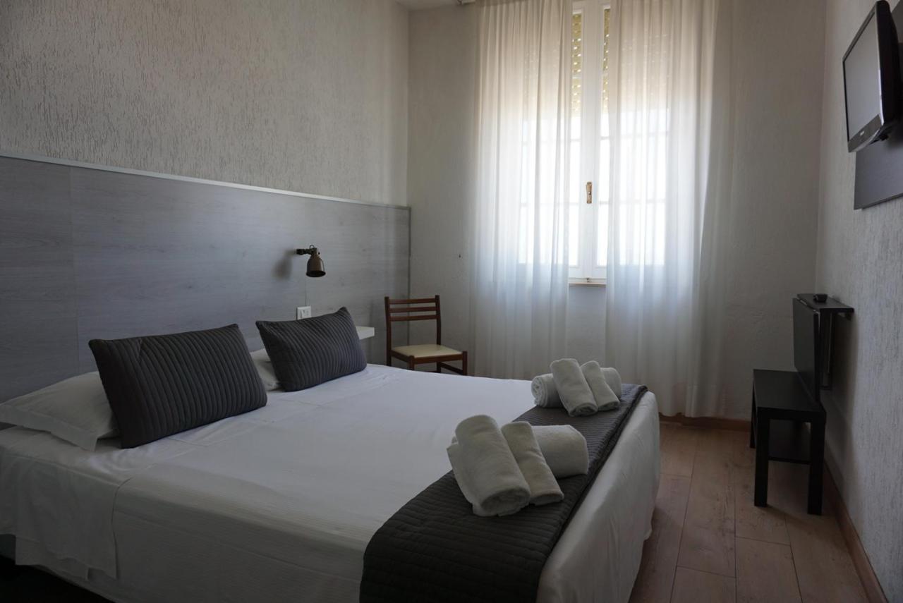 Hotel Alba Sul Mare Lido di Camaiore Exterior foto