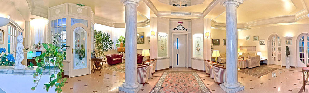 Hotel Alba Sul Mare Lido di Camaiore Exterior foto
